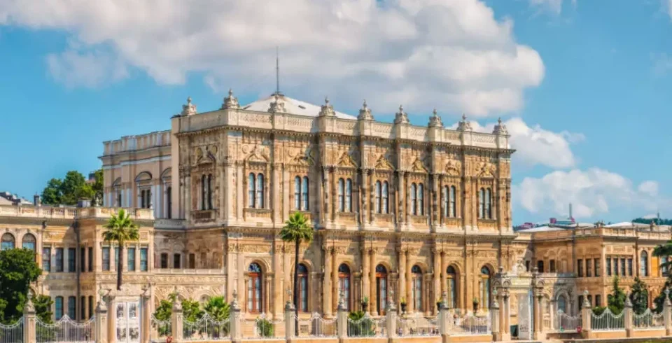 dolmabahçe sarayı